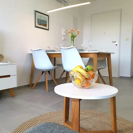 Gelo Apartment *