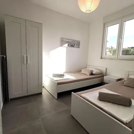 Gelo Apartament Donji Okrug (Ciovo)
